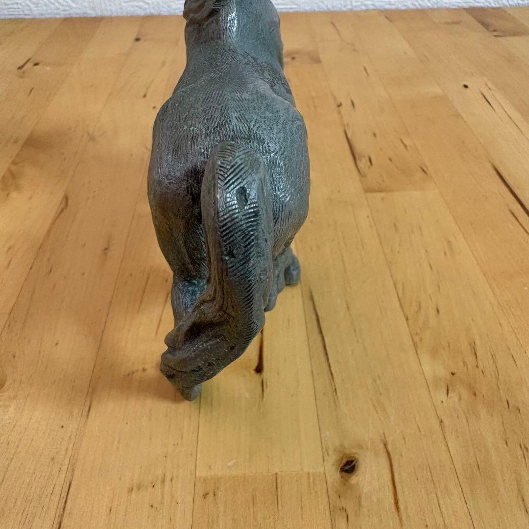 金属　馬　像　　(m