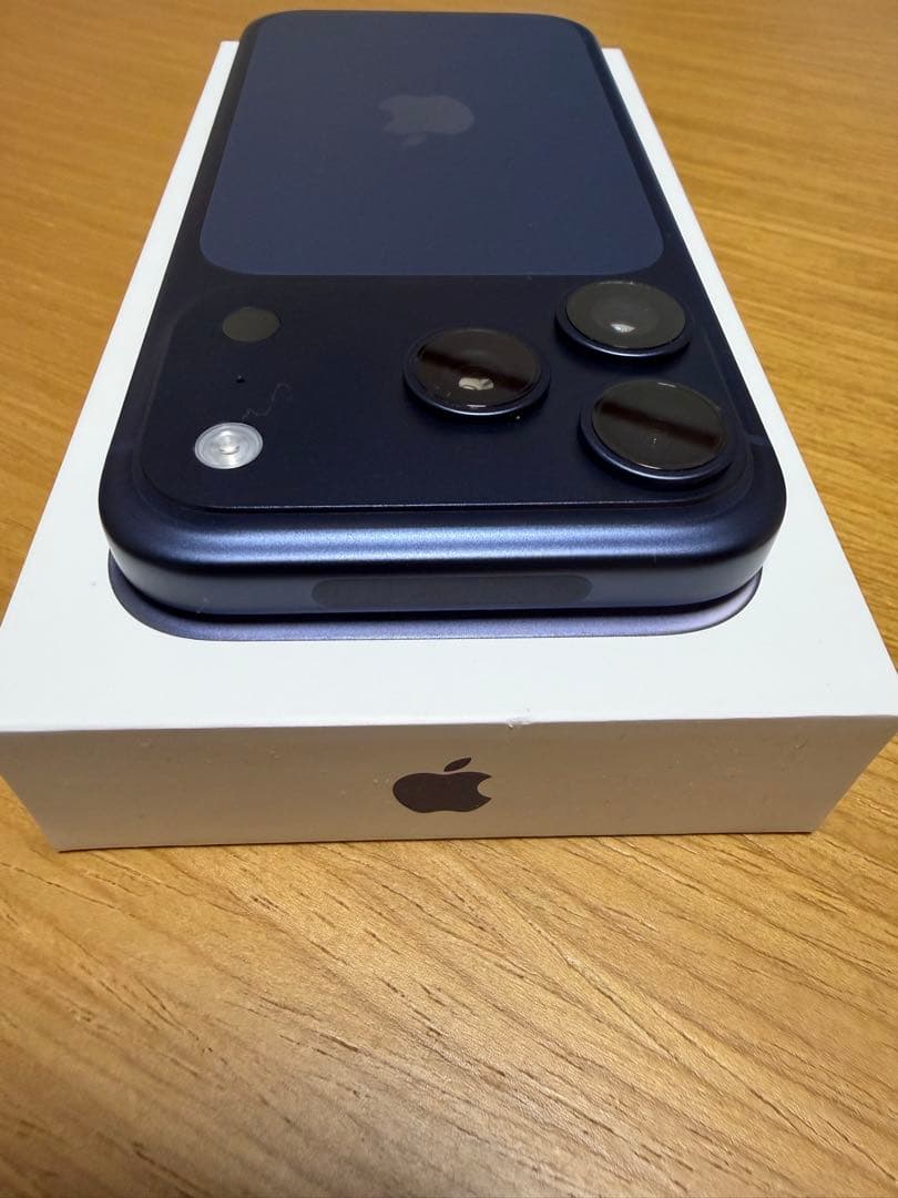 iPhone17pro 256GB ディープブルー✳︎未使用に近い✳︎明日発送