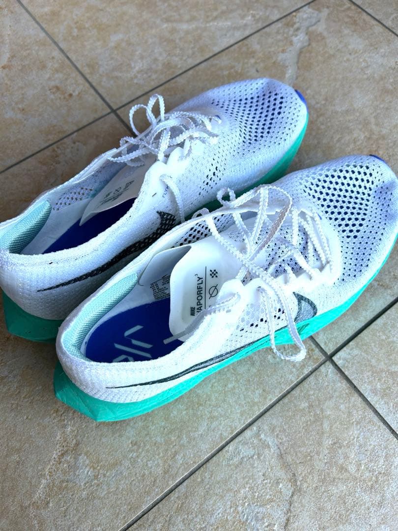 値下げ美品ヴェイパーフライ3 VAPORFLY 3