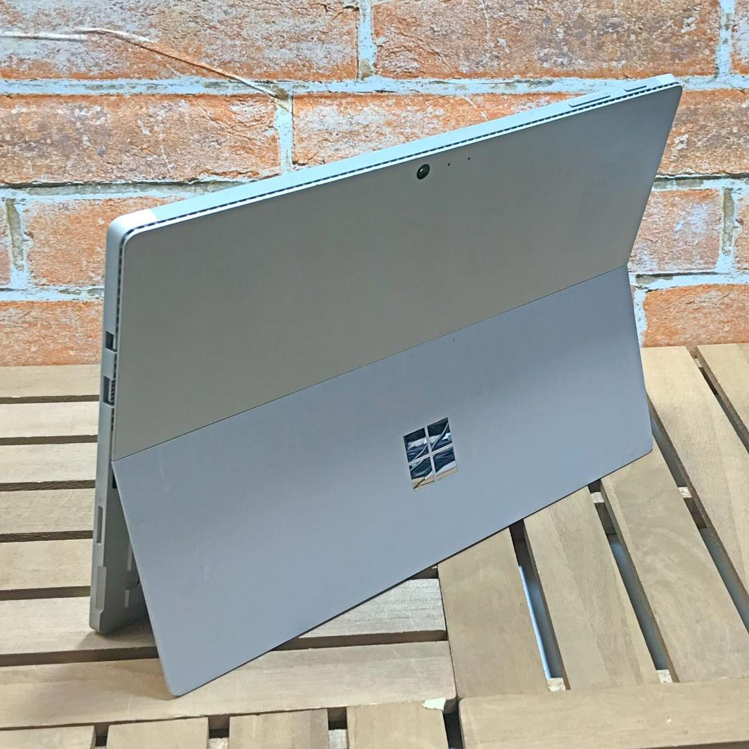 (2439)Surface Pro Core m3 128GB 充電126回♪