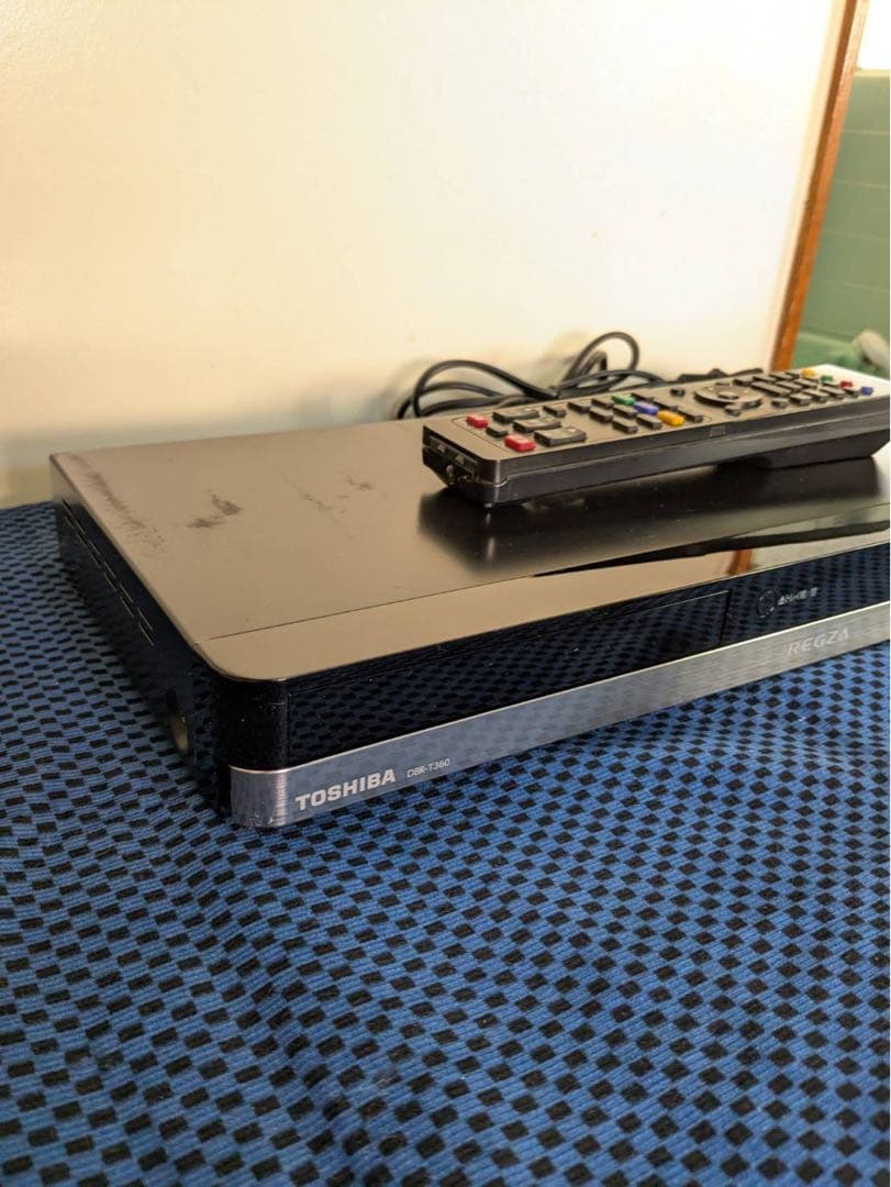 TOSHIBA ブラックブルーレイレコーダー