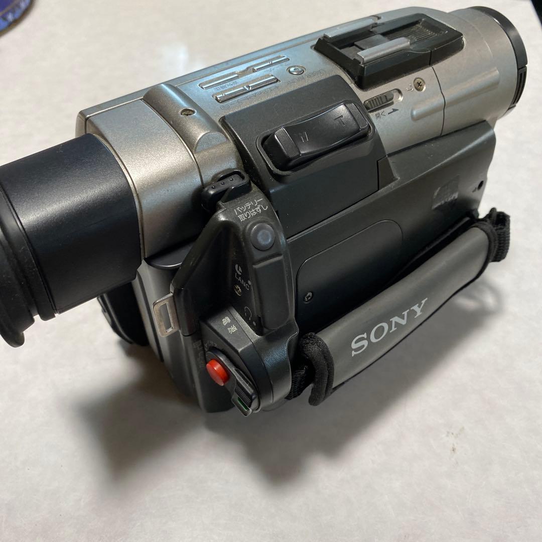 SONY miniDV HANDYCAM DCR-TRV7 ②