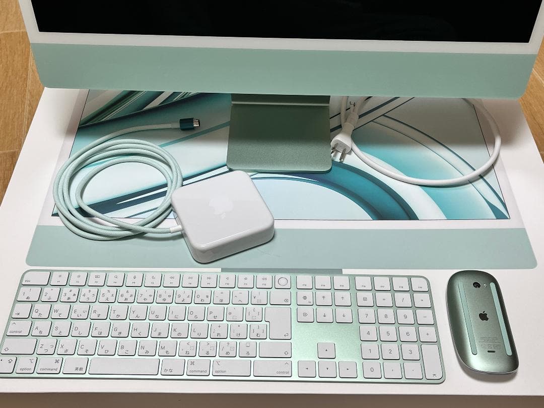 iMac M3 24インチ 4ポート 2023（カスタマイズ仕様）グリーン