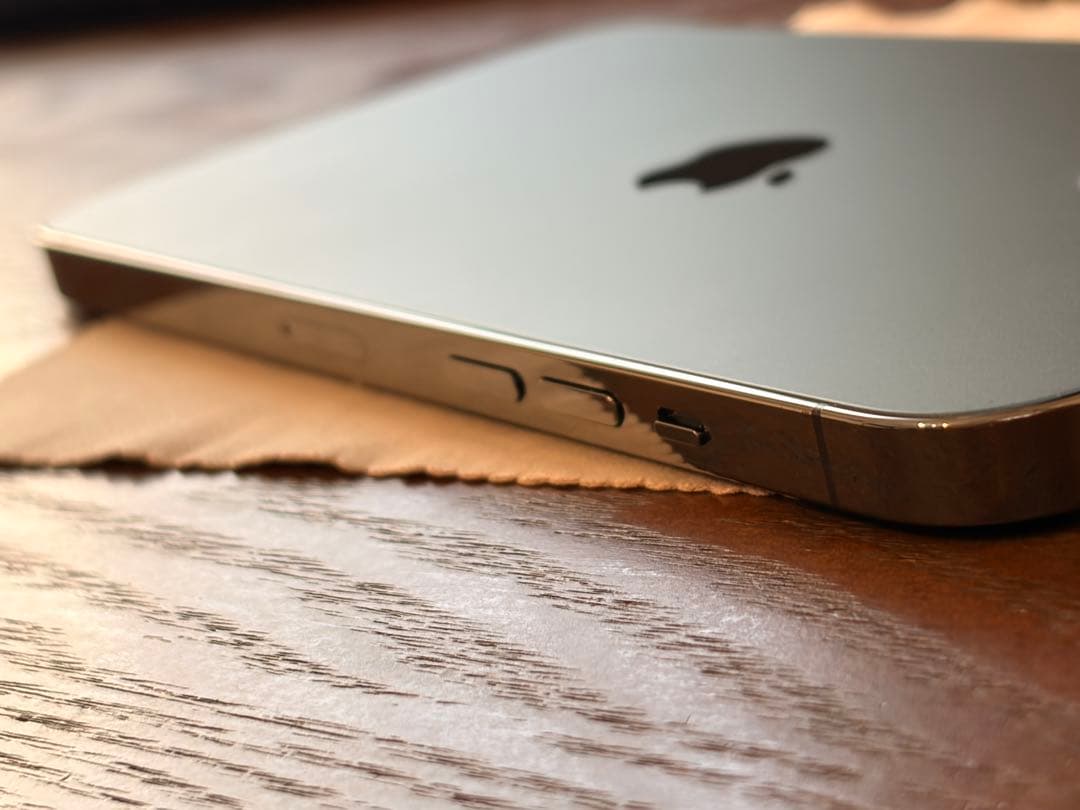 iPhone 12 ProMaxグラファイト 256GB