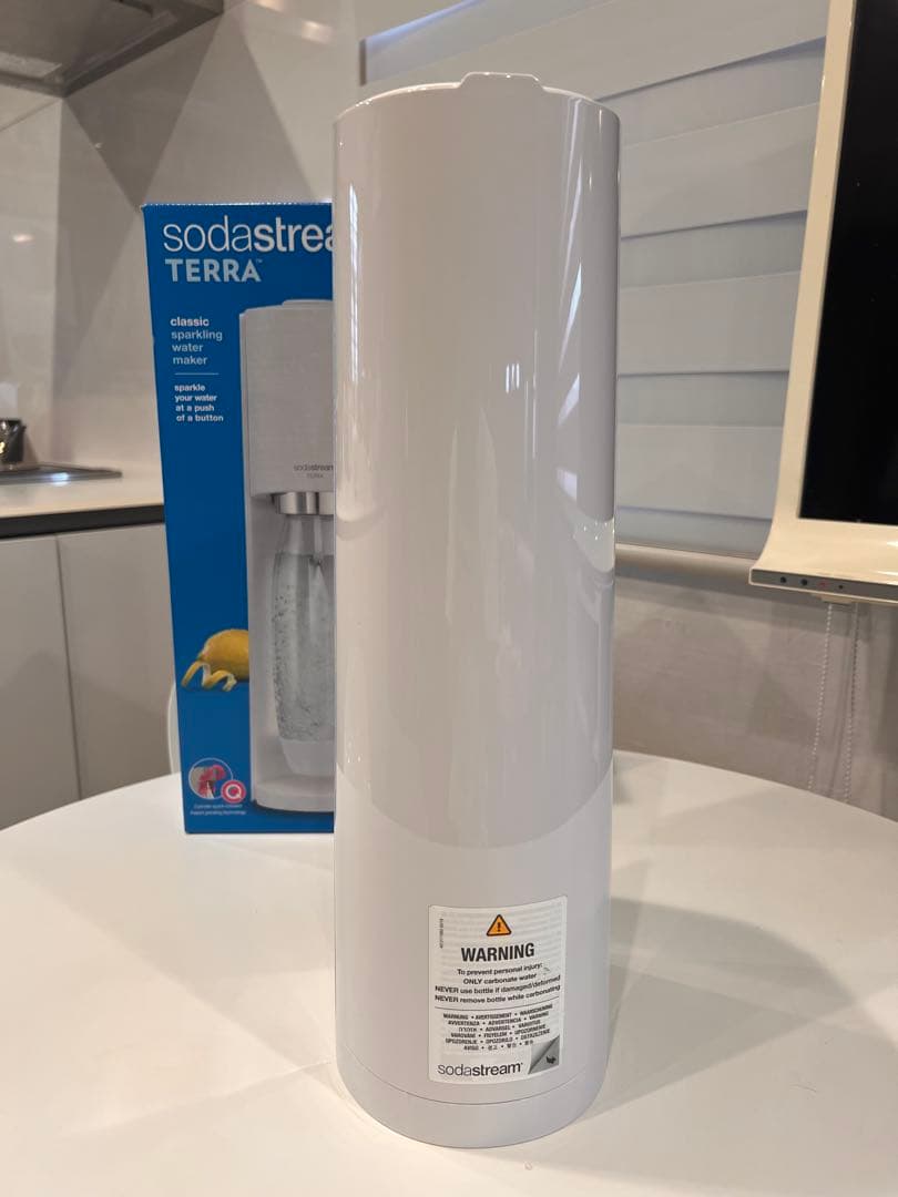SodaStream TERRA 本体 ボトル×2本 ガスシリンダー付き
