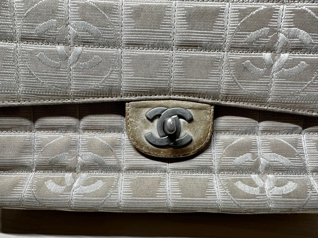 CHANEL　シャネル　ニュートラベルライン　ショルダーバッグ　チェーンバッグ
