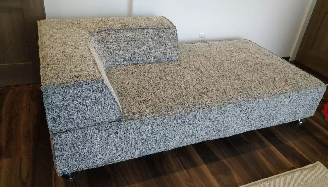 estic エスティック　SPIGA スピガ　カウチソファ　バレンタイン