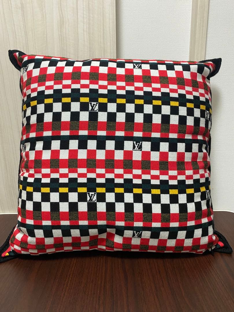 ⭐︎レア⭐︎ ルイヴィトン　未使用　新品　クッション&クッションカバー
