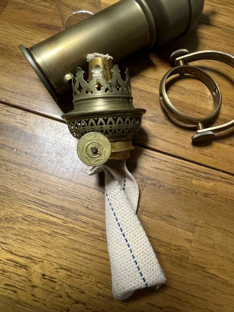 セール　希少　ヴィンテージ　アンティーク 真鍮製　壁掛けオイルランプ