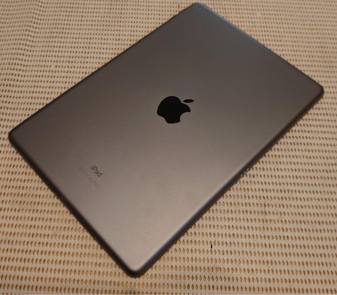 完動品iPad第8世代(A2270)本体32GBグレイ送料込NQ1GC
