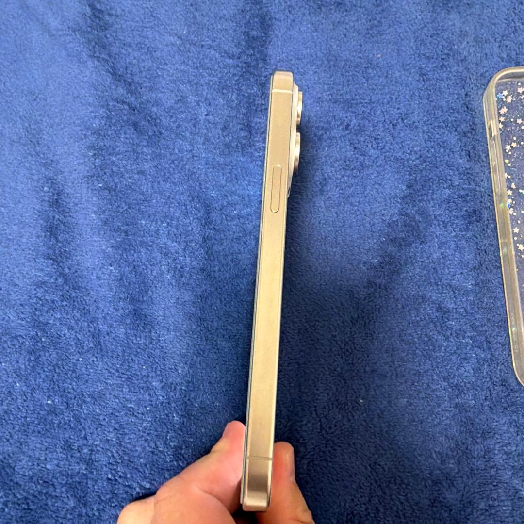 美品 iPhone 15 Pro max 256GB ホワイトsimフリー