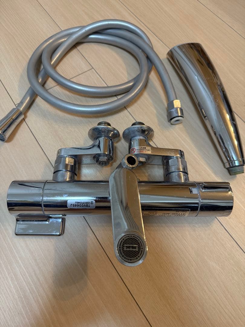 TOTO サーモスタット混合水栓 TBV03401J1 シャワーヘッドホース付き