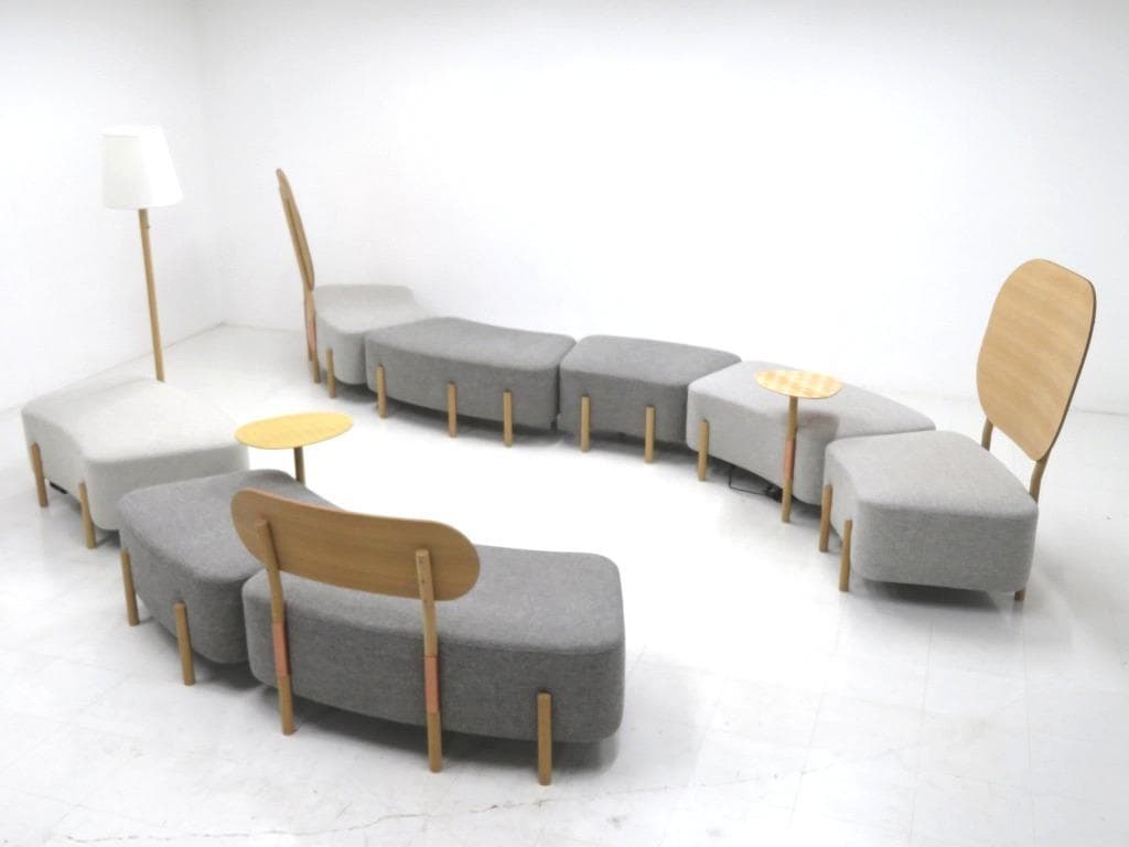 展示品　カリモク　ドラドラ　北欧　オーク材　ソファ サイドテーブル　付き