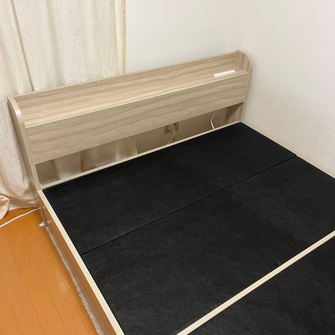 アッシュホワイト ダブルベッドフレーム 収納付き