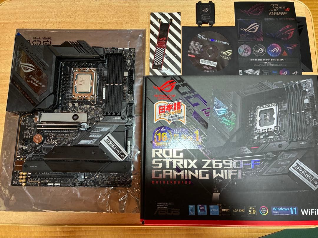 ROG STRIX Z690-F GAMING WIFI CPU付き！