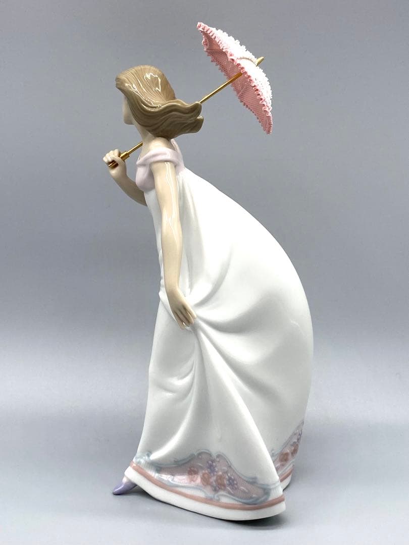 LLADROリヤドロ 春の光の中で7636 希少 廃番 破損なし フィギュリン