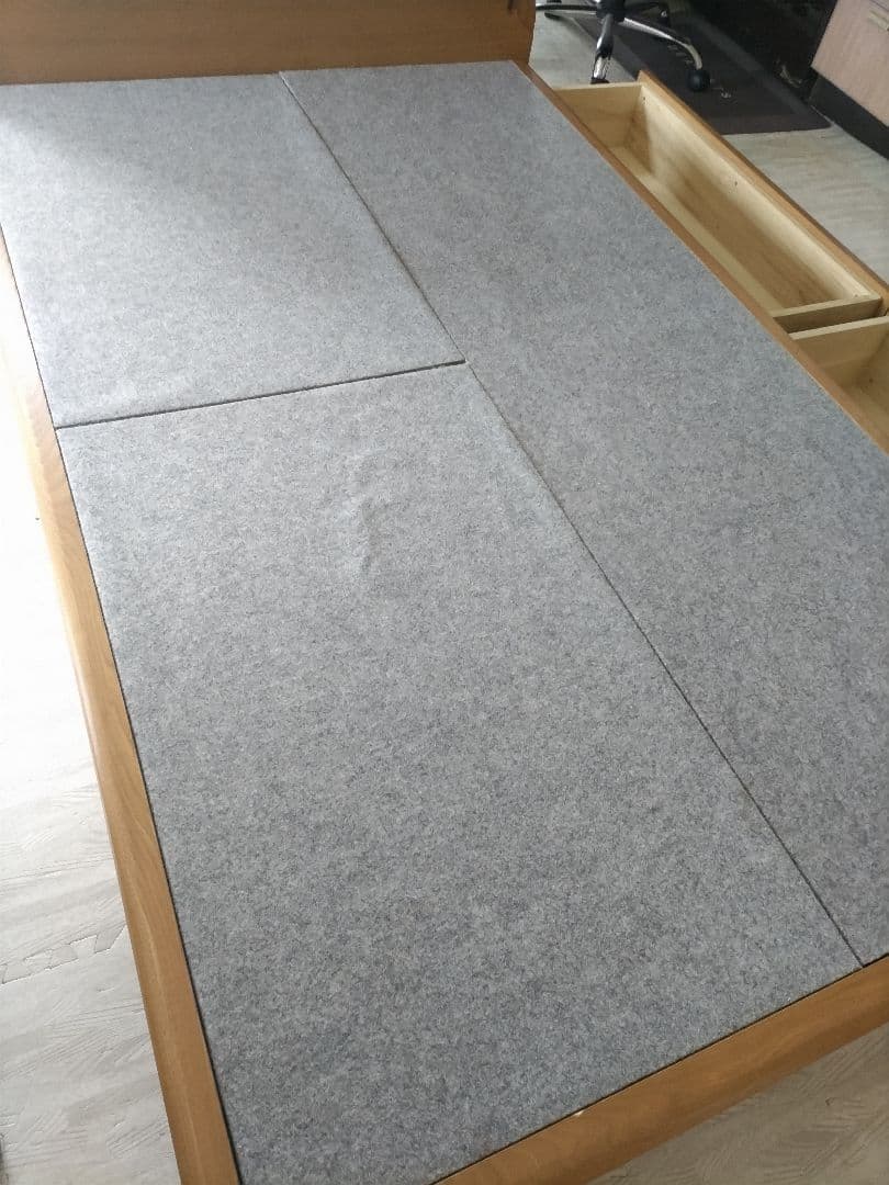 新春セール！札幌市近郊の方限定！送料無料！大塚家具 収納付きセミダブルベッド