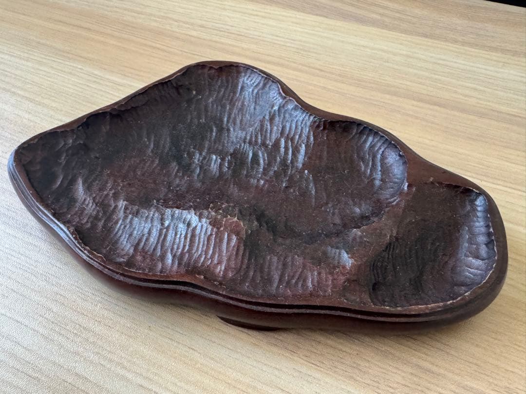 水石 鑑賞石 自然石 神居古潭石 五色石 黒石 緑石 黄金古潭石 原石 天然石