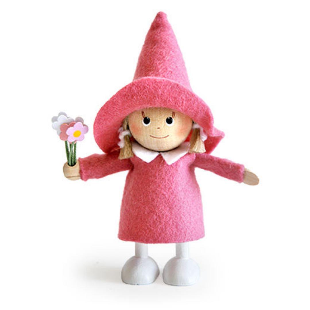 ノルディックギフト　人参とシャベルを持った男の子とお花を持った女の子