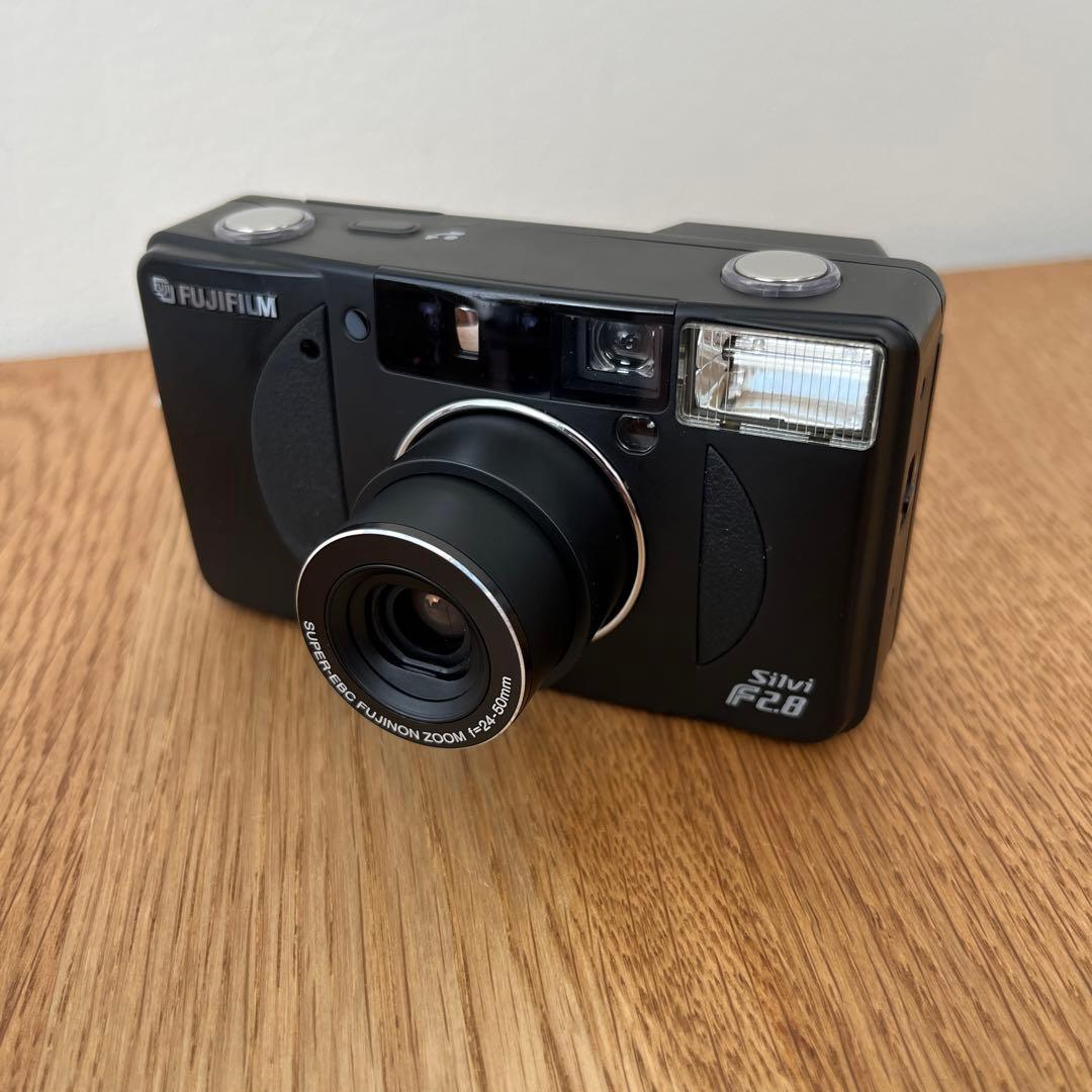 【希少】FUJIFILM Silvi F2.8 コンパクトカメラ