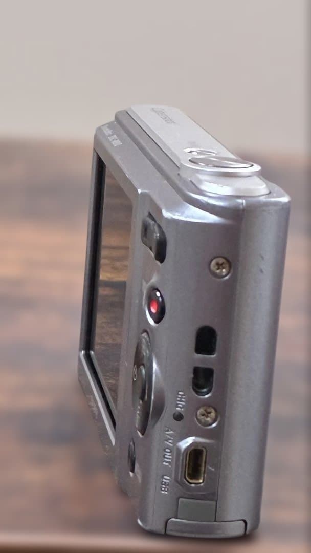 【極美品・清掃済み】SONY Cyber-shot DSC-W810 シルバー