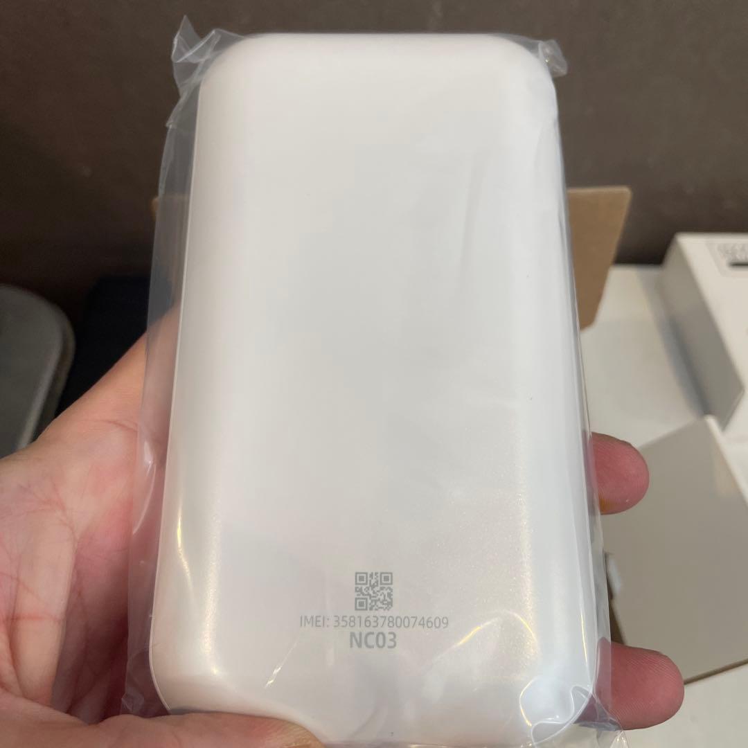 新品未使用ハイブリッドWi-Fi5G NC03 モバイルルーター クレードル付き