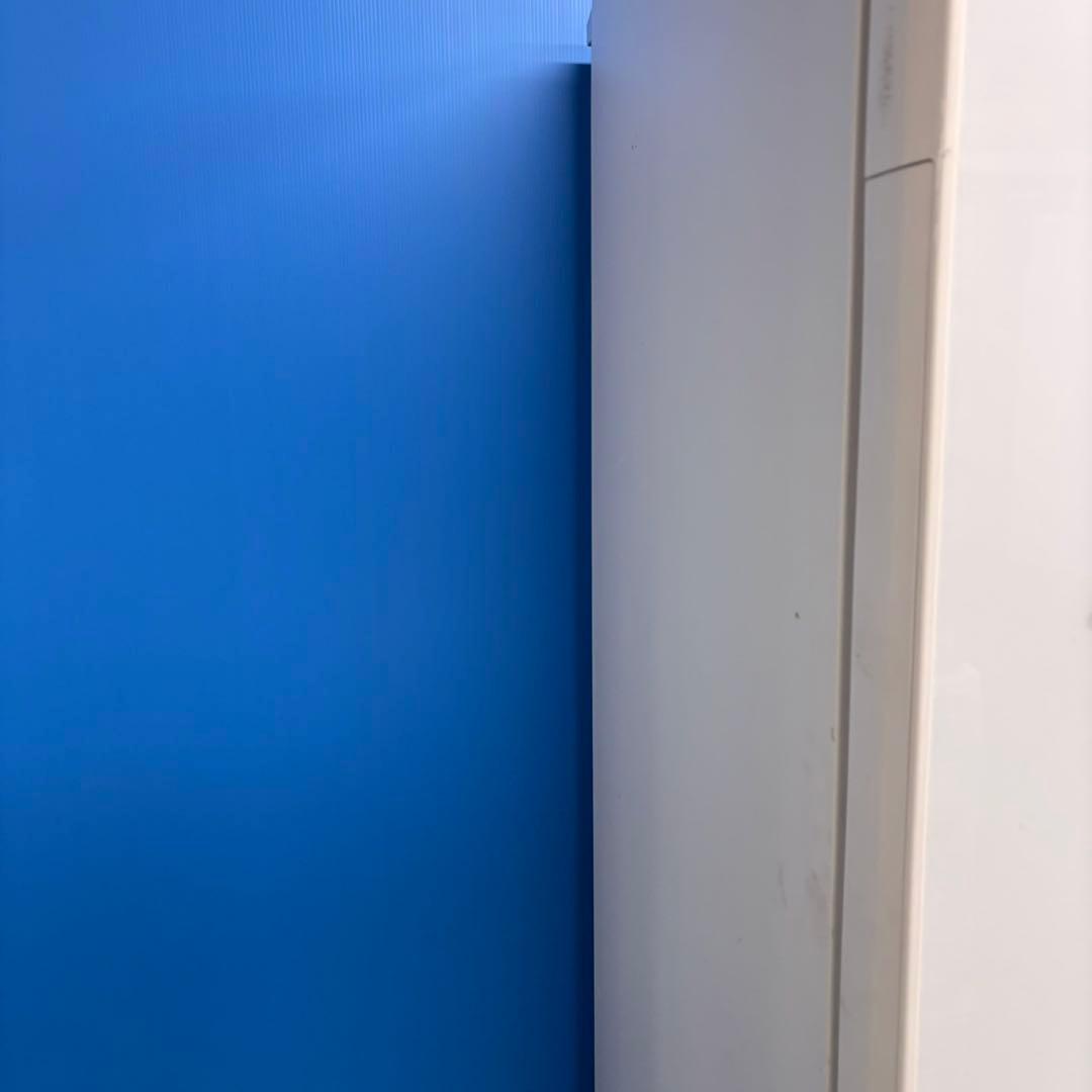 592 東芝大型冷蔵庫　400L強　自動製氷　小型　右開き　5ドア　ガラスパネル