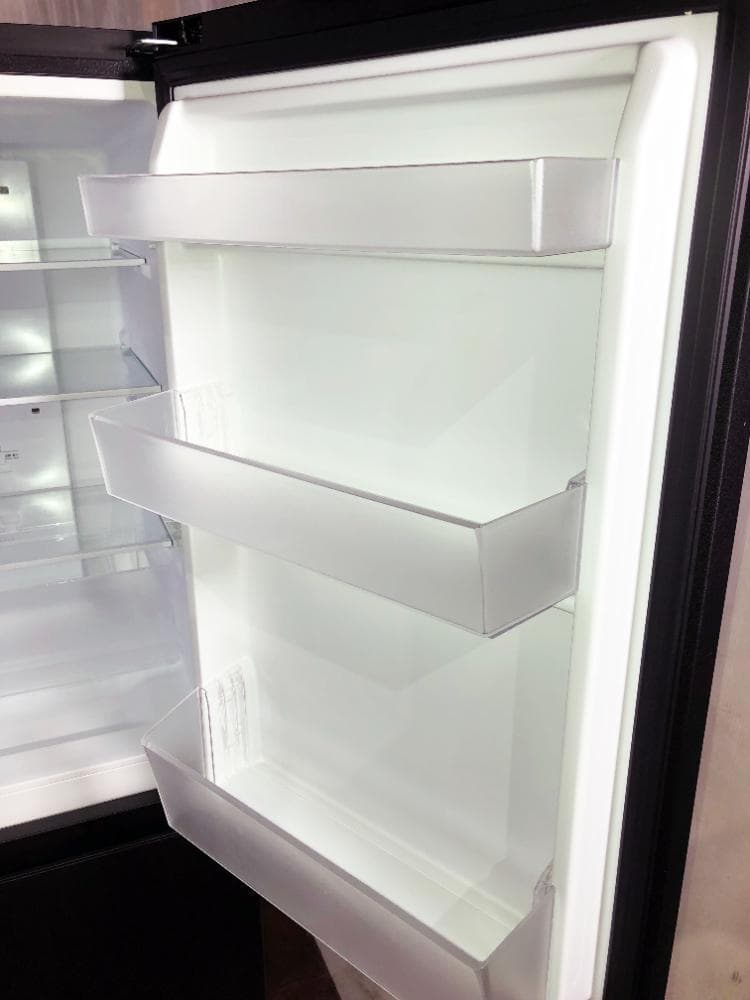 本州外玄関前　2024年製パナソニック 180L NR-B18C1-K　EQ1I