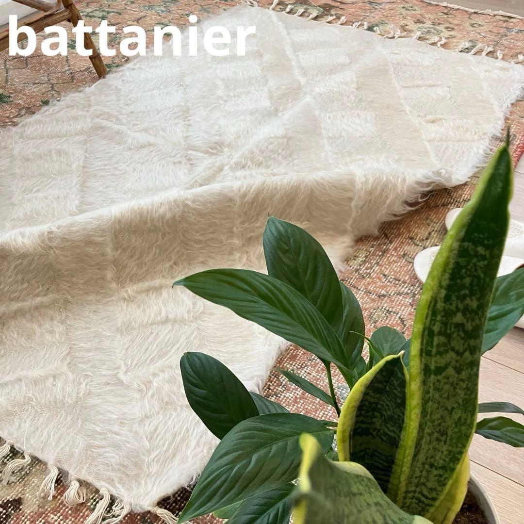 ラスト白　新品wool100％ホワイト バッターニエ　トルコヴィンテージラグ