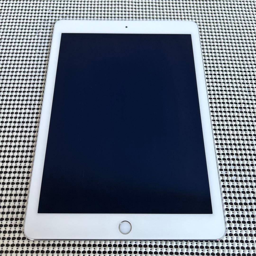 74【早い者勝ち】電池最良好☆iPad Air2 第2世代 16GB au☆