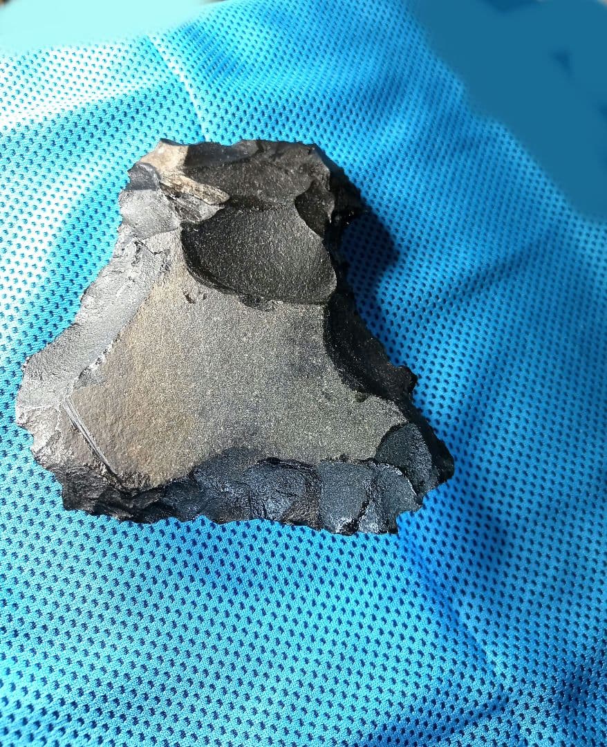 握り斧 サヌカイト 石器 360 c  模写 握槌