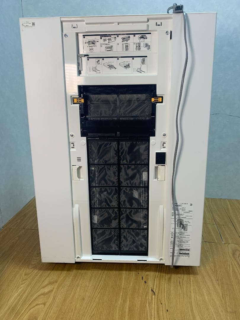 K★246 シャープ 空気清浄機 FU-M1400-W　2020年