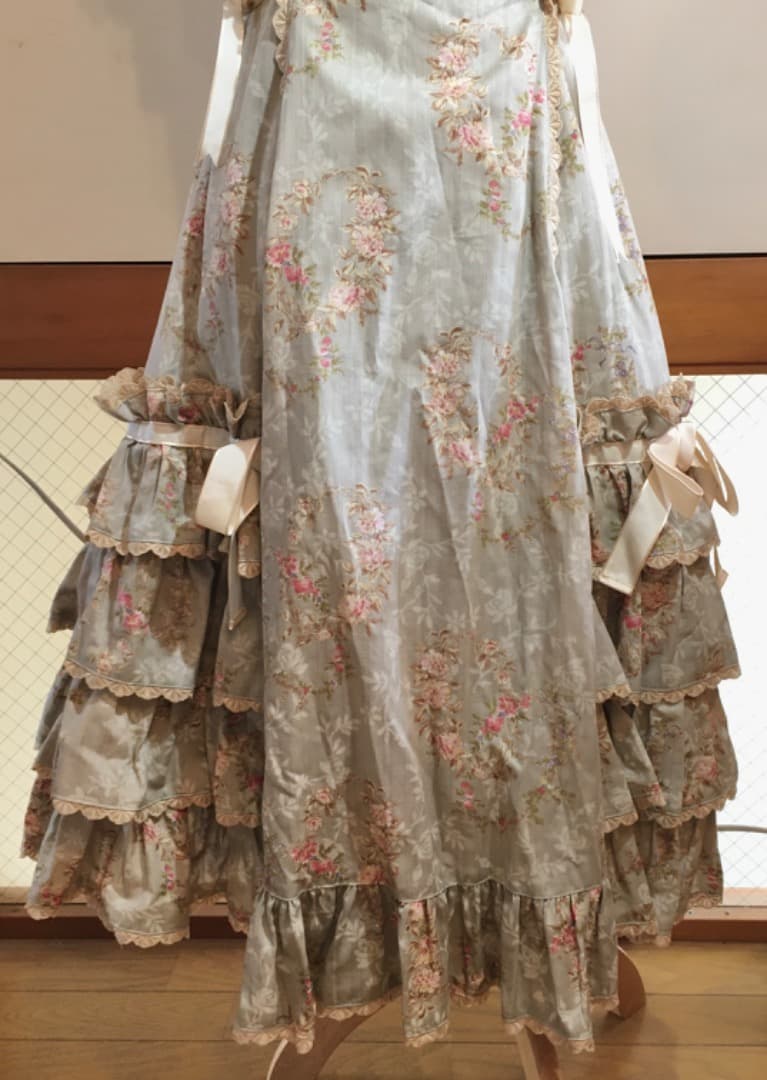 ○juliette et justine バラの花束のローブ ワンピース