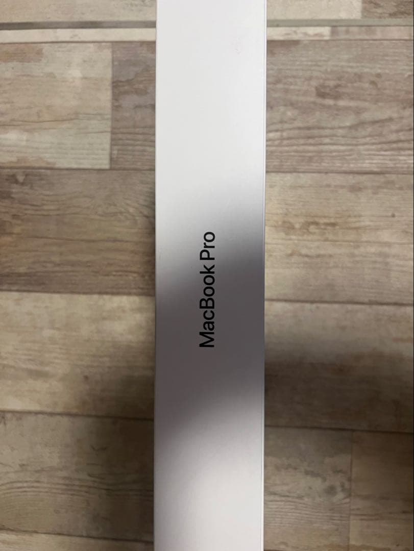 MacBook Pro 2020モデル 8GB Core i5 スペースグレー