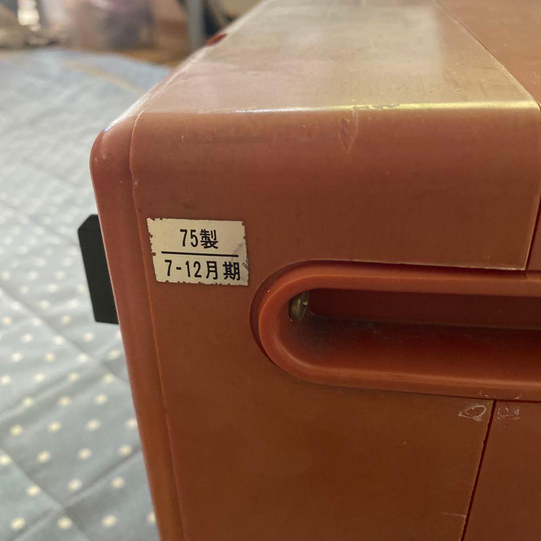 昭和レトロ　小型ブラウン管テレビ 約40cm 赤　レッドSONY KV-1300