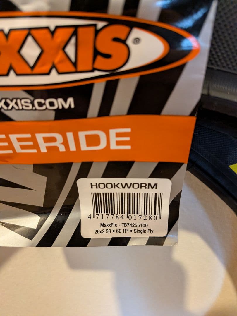 マキシス　Maxxis Hookworm 26x2.5　2本セット