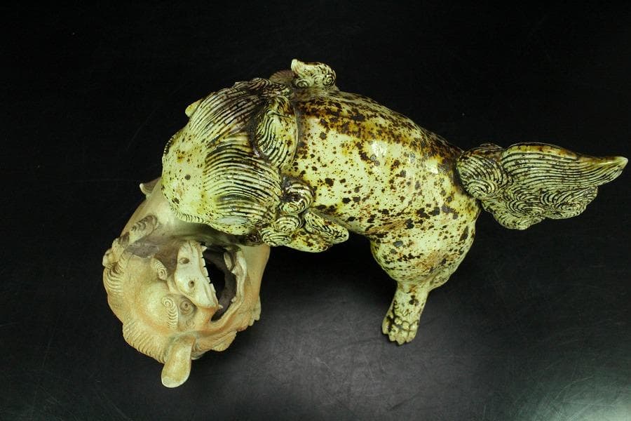 白備前 双獅子 置物 骨董 古美術 在銘(K-YC509)