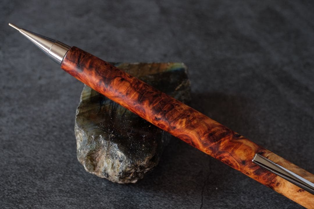 PG5木軸カスタム0168　高村杢工房 製図用シャープペンシル　花梨瘤極上の紅白