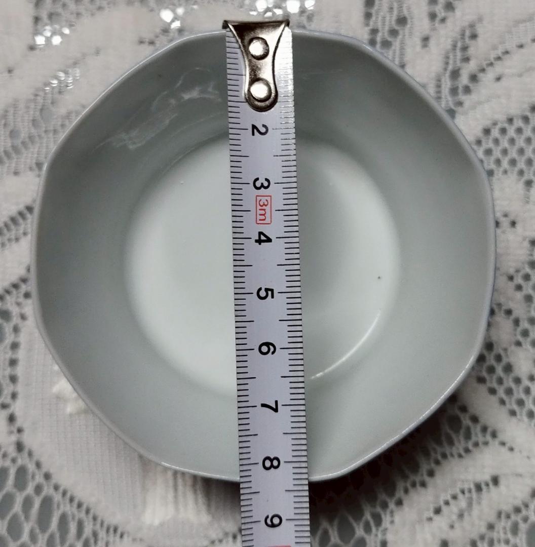 食器セット 皿10枚とカップ6個