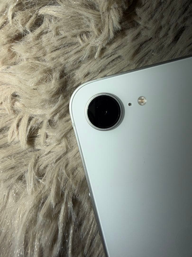 Apple iPhone16e 128GB simフリー