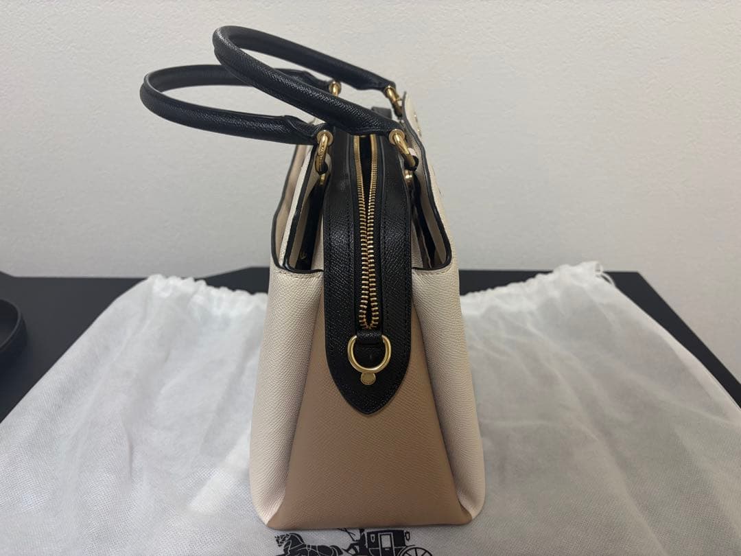 美品新品同様COACH コーチ2WAYハンドバッグ（保存袋付き）