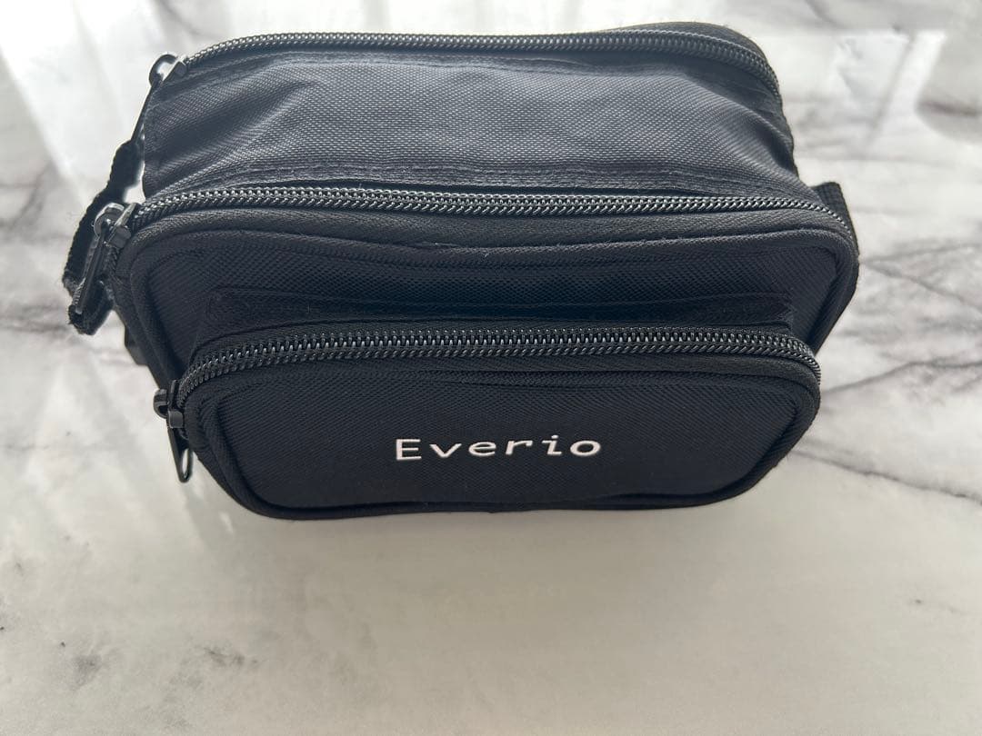 JVC Everio 8GB内蔵メモリー フルハイビジョンビデオカメラ