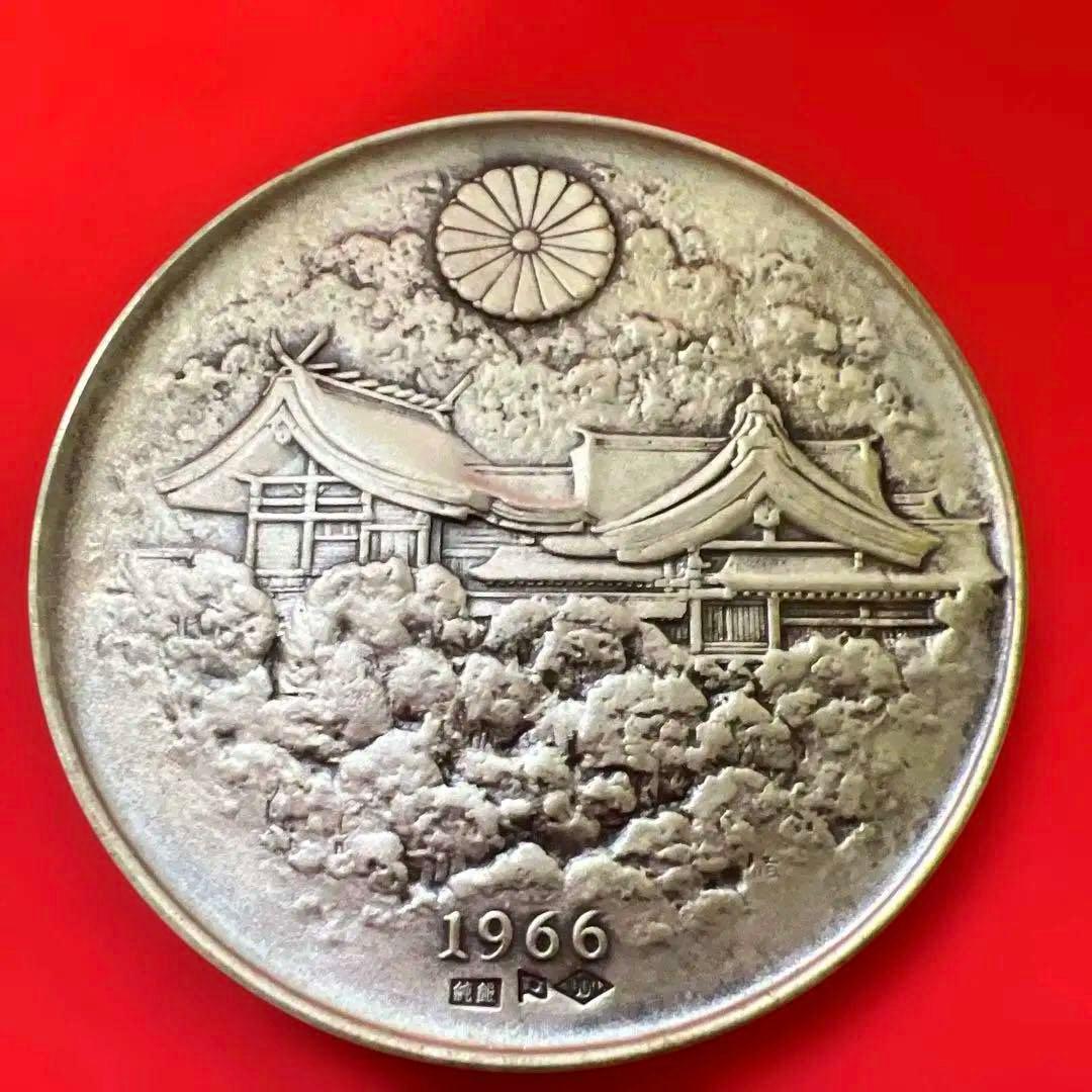 明治百年記念 明治天皇御肖像牌 純銀メダル 銀製 記念メダル 重量約120g