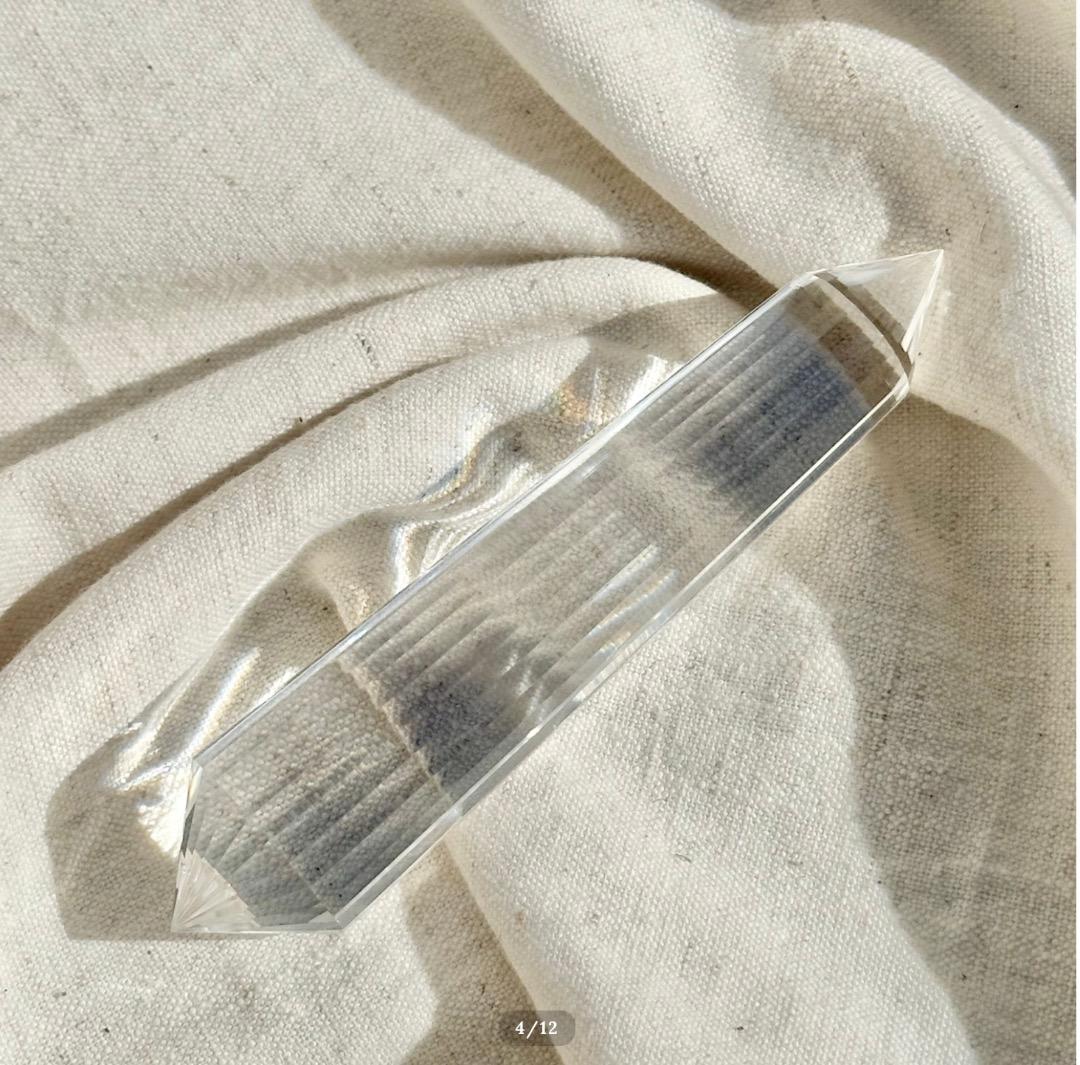 プレミアムクオリティ【水晶　ロッククリスタル】ヴォーゲルワンド クリスタル