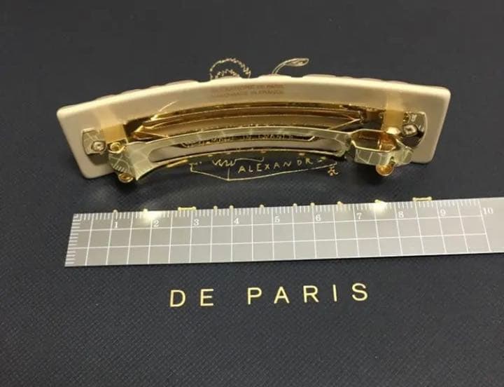 ALEXANDRE DE PARIS バレッタ　レオパード柄