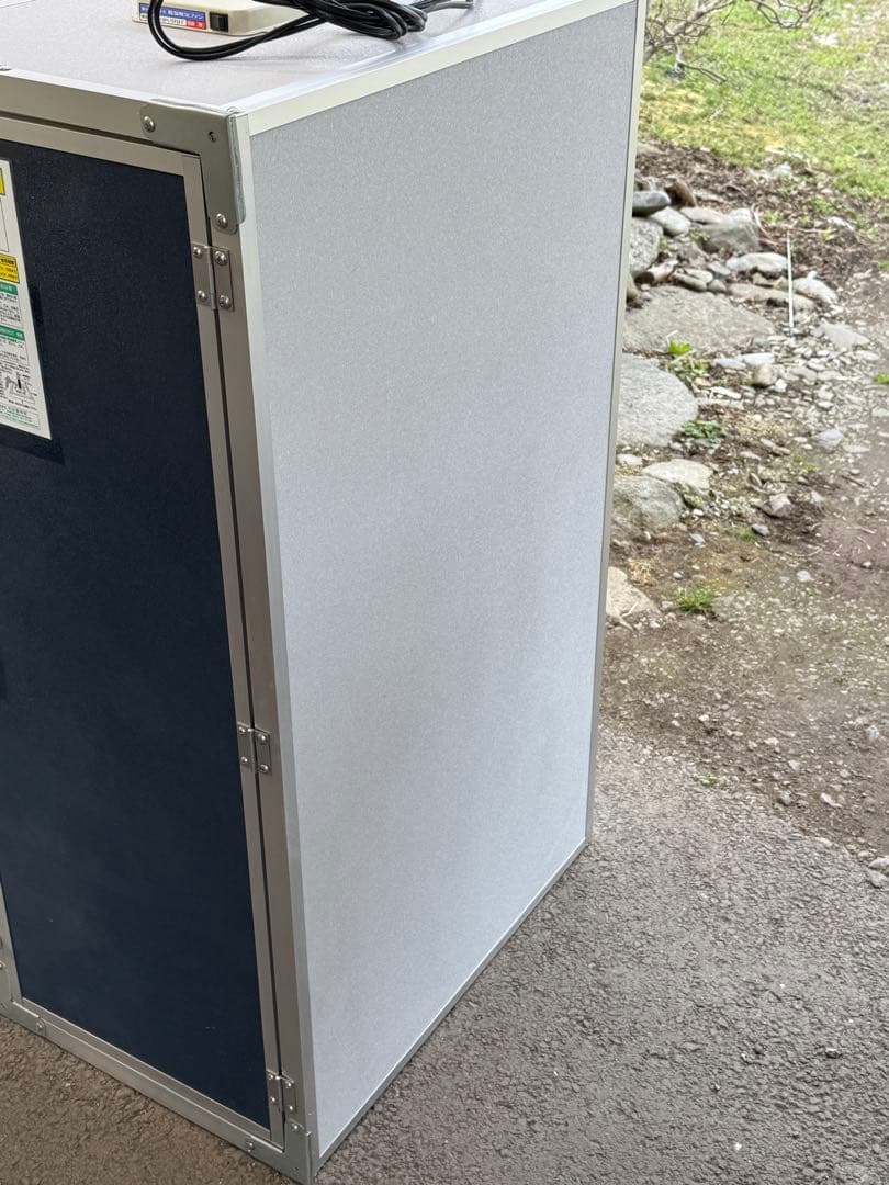 総桐天然木 米収納庫 ファン付 川辺製作所製