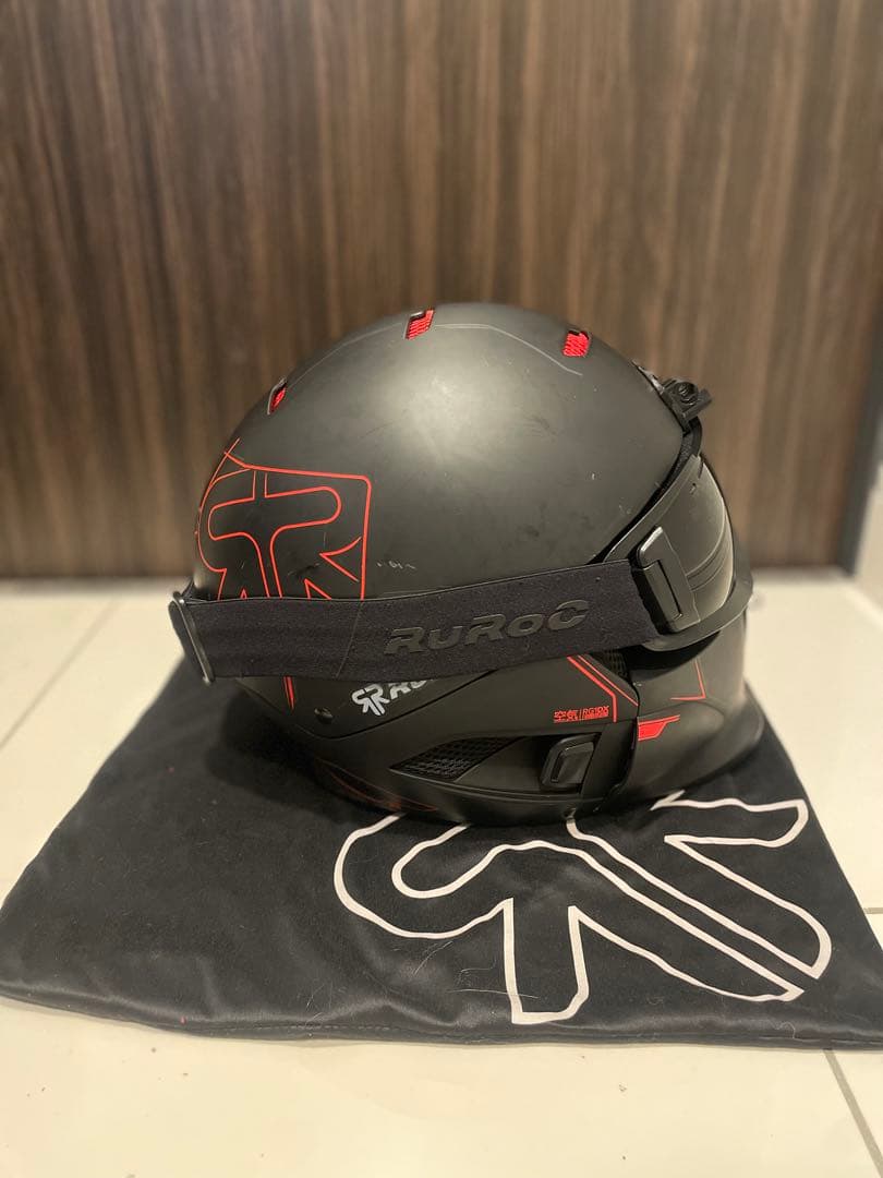 Ruroc スノーボード・スキー用ヘルメット M フルセット