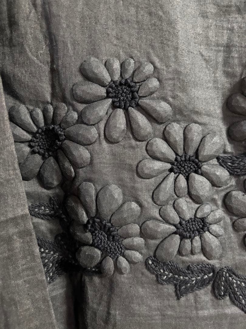 45R 歳時記花柄刺繍 長袖ブラウス