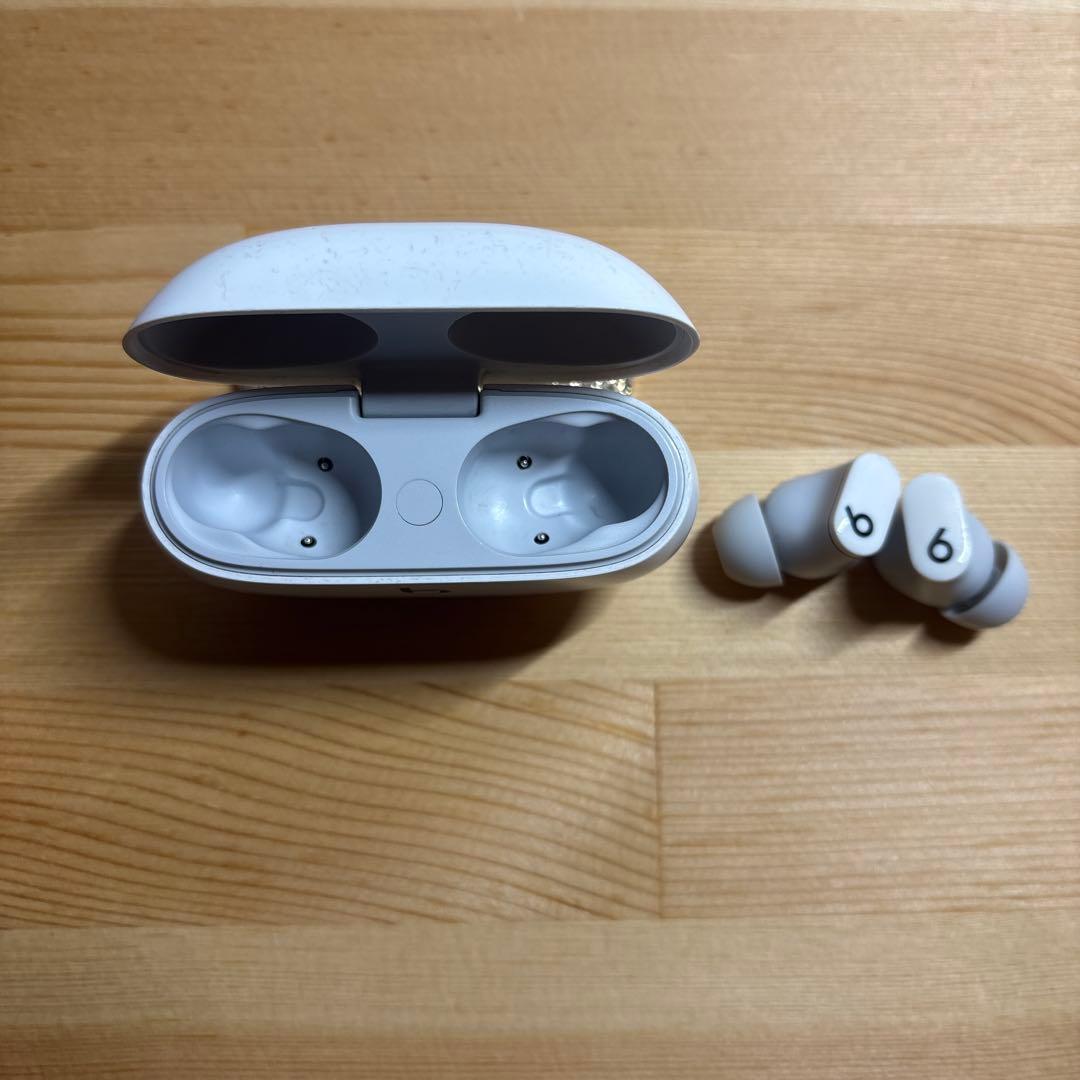 Beats ワイヤレスイヤホン ホワイト
