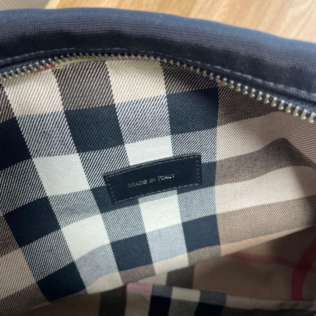 BURBERRYバーバリー　ショルダーバッグ